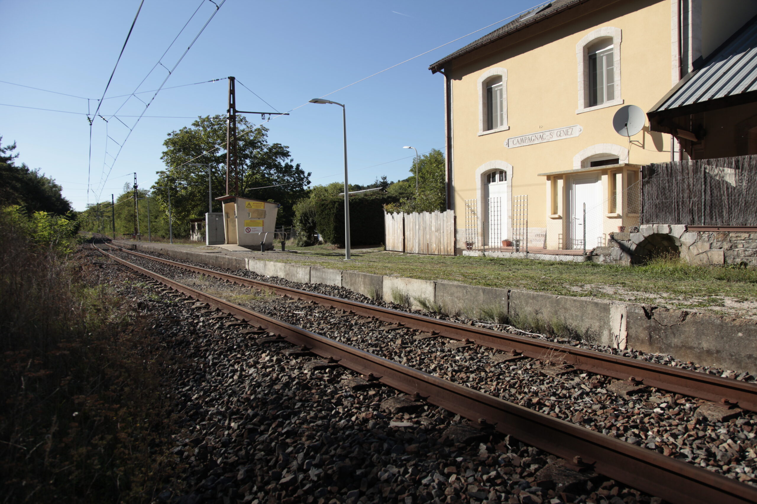 Campagnac (Aveyron), gare de Campagnac-Saint-Geniez © Alexandre Moisescot / AubracExpress / Cie Gérard Gérard